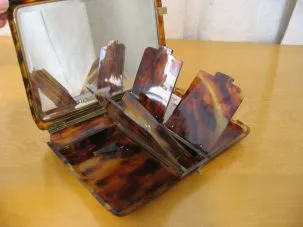 Tortoise shell mirror 303x227.jpg