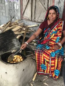 4.7fryingsnacks 227x303.jpg