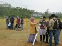1.4studentstripodbb 200x150.jpg