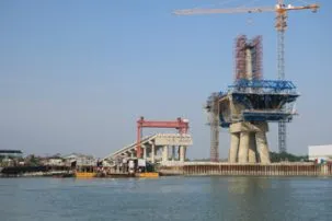 3.0bridgeconstruction 303x202.jpg