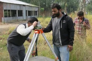 4.9leveling 303x202.jpg