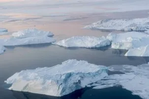 Icebergs Greenland 303x202.jpg