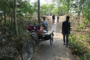 3.4rickshawvan 303x202.jpeg
