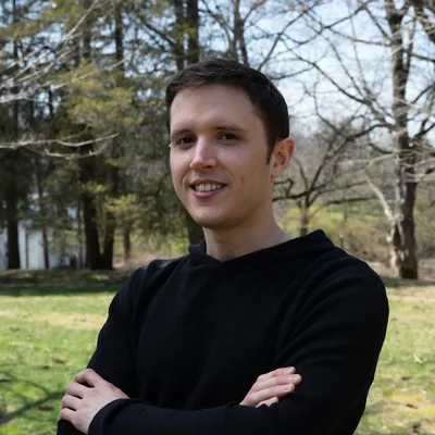 headshot resized1.jpg